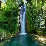 D'hotes La Source Du Vallon Bed & Breakfast Salles-la-Source