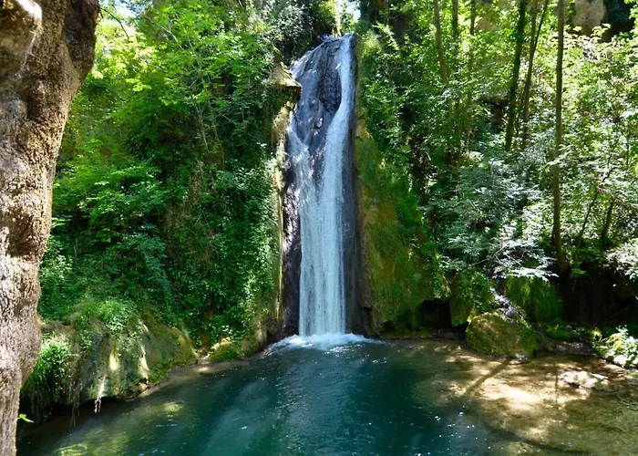 D'hotes La Source Du Vallon Nocleg ze śniadaniem Salles-la-Source